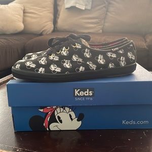 Women’s Keds Disney Minnie Mouse size 7